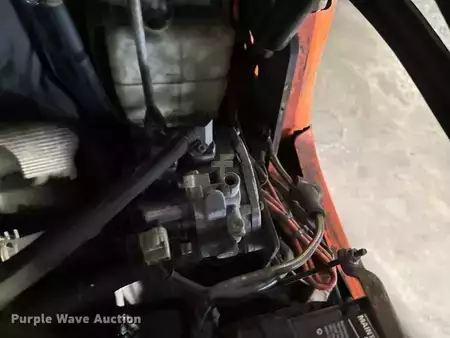 Propane Forklifts - Toyota 7FGCU25 (27)