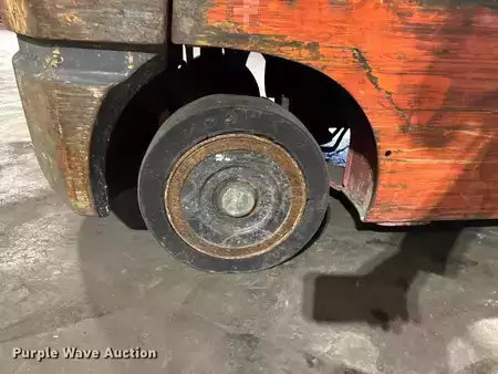 Propane Forklifts - Toyota 7FGCU25 (39)