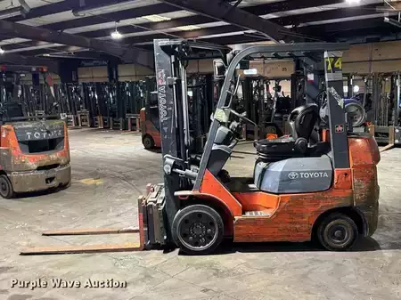 Propane Forklifts - Toyota 7FGCU25 (7)