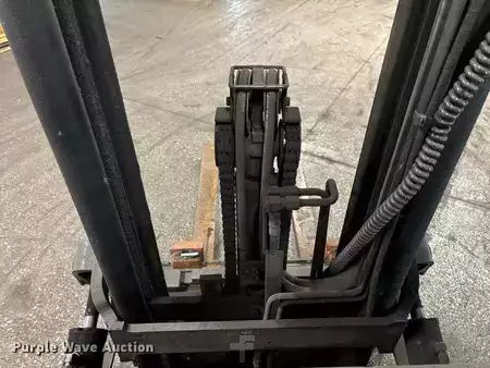 Propane Forklifts - Toyota 7FGCU25 (9)