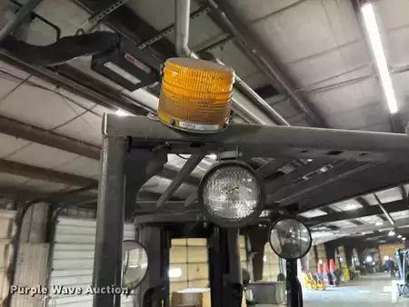 Montacargas GLP - Clark CGC30 (20)