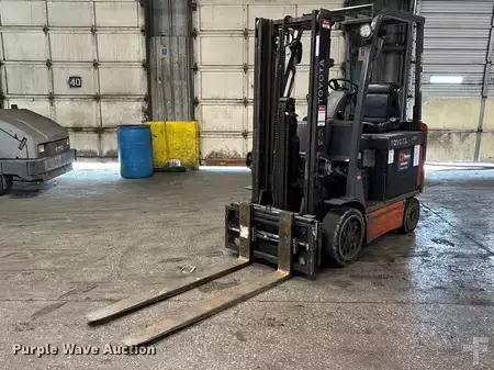 Diesel Forklifts - Toyota 8FBCU25 (1)