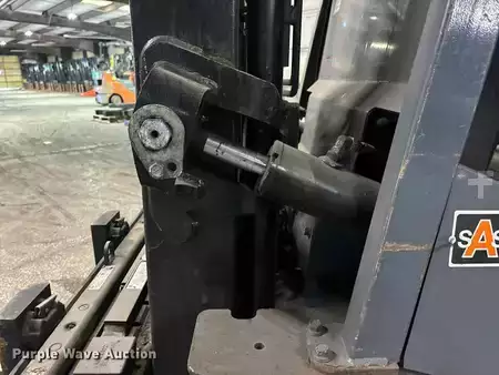 Diesel Forklifts - Toyota 8FBCU25 (12)