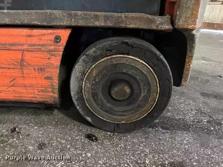 Diesel Forklifts - Toyota 8FBCU25 (35)