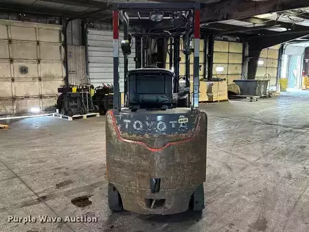Diesel Forklifts - Toyota 8FBCU25 (6)