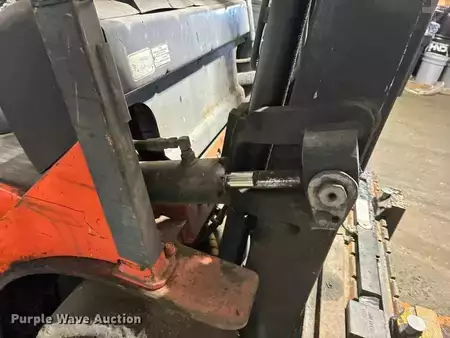 Propane Forklifts - Toyota 7FGCU25 (13)