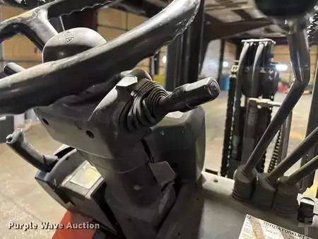 Propane Forklifts - Toyota 7FGCU25 (27)