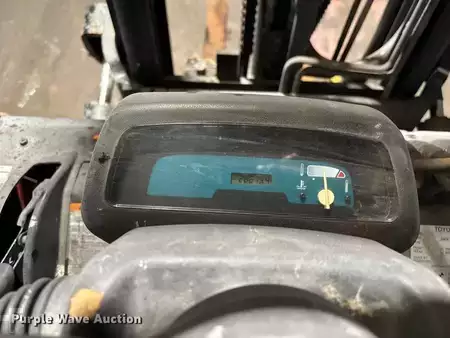 Propane Forklifts - Toyota 7FGCU25 (28)