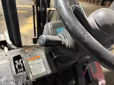 Propane Forklifts - Toyota 7FGCU25 (30)