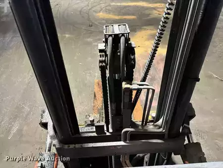 Propane Forklifts - Toyota 7FGCU25 (9)