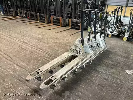 Diesel Forklifts - Crown pallet (1)