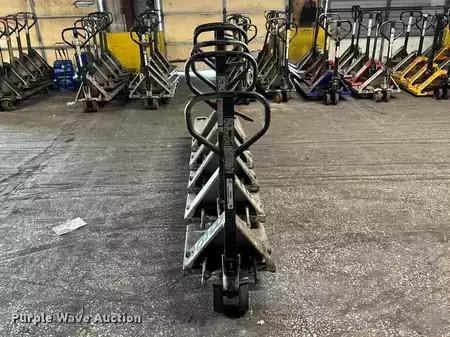 Diesel Forklifts - Crown pallet (6)