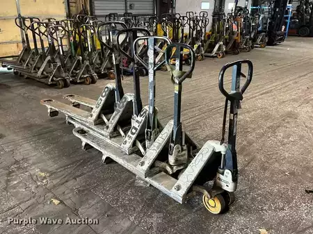 Diesel Forklifts - Crown pallet (7)