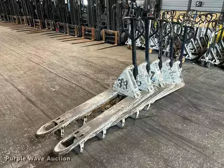 Diesel Forklifts - Crown pallet (1)