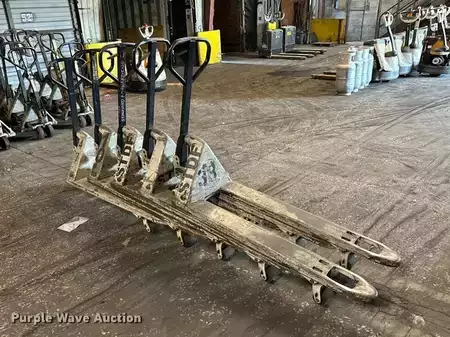 Diesel Forklifts - Crown pallet (3)