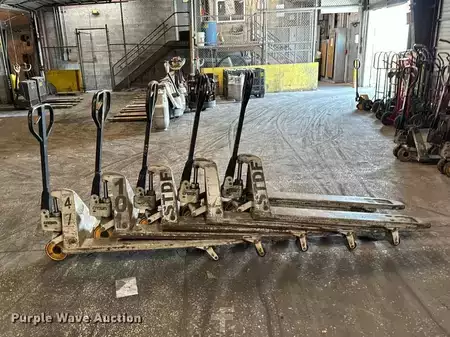 Diesel Forklifts - Crown pallet (4)