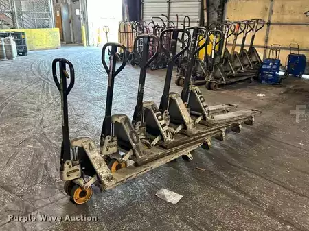 Diesel Forklifts - Crown pallet (5)