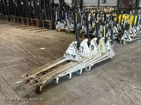 Diesel Forklifts - Crown pallet (1)