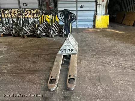 Diesel Forklifts - Crown pallet (2)