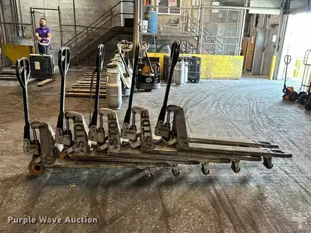 Diesel Forklifts - Crown pallet (4)