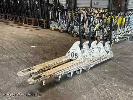 Diesel Forklifts - Crown pallet (1)
