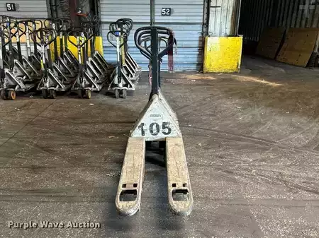 Diesel Forklifts - Crown pallet (2)