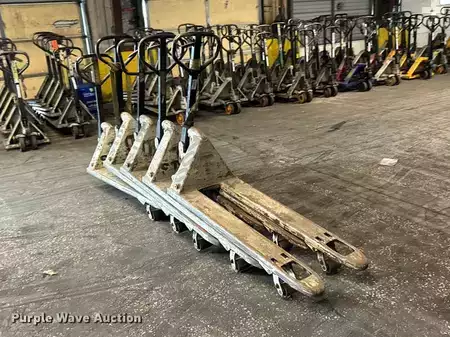 Diesel Forklifts - Crown pallet (3)