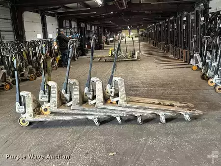 Diesel Forklifts - Crown pallet (4)