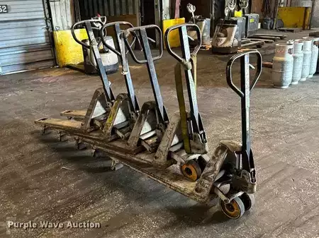 Diesel Forklifts - Crown pallet (7)