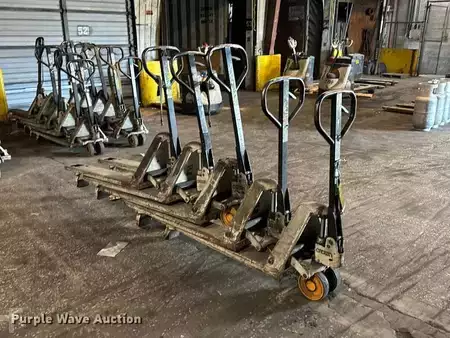 Diesel Forklifts - Crown pallet (7)