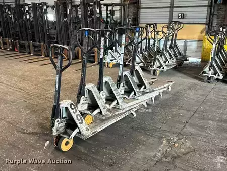 Diesel Forklifts - Crown pallet (5)