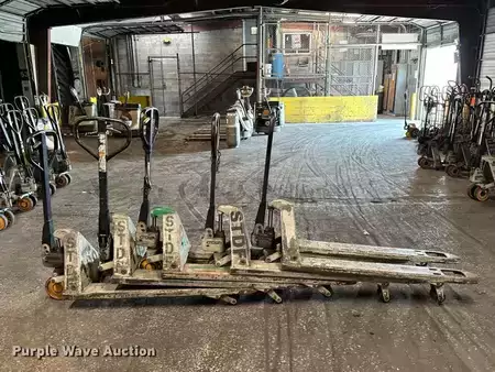 Diesel Forklifts - Crown pallets (4)