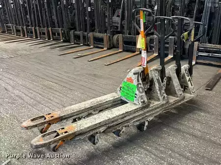Diesel Forklifts - Crown PTH50 (1)