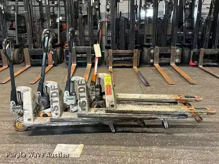 Diesel Forklifts - Crown PTH50 (4)
