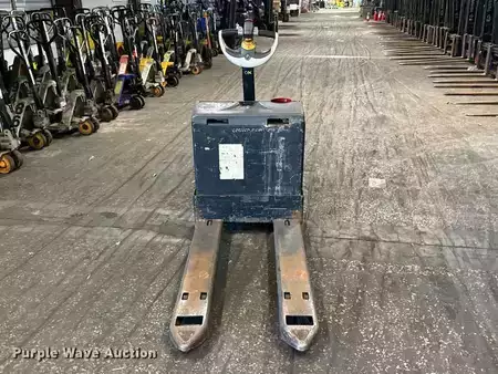 Diesel Forklifts - Crown WP3035-45 (2)