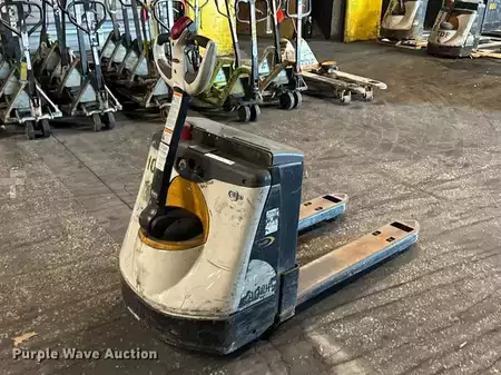Diesel Forklifts - Crown WP3035-45 (5)