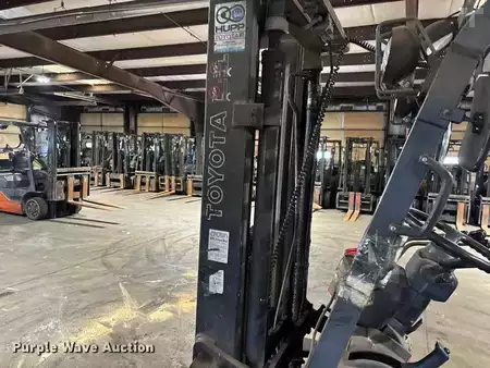 Propane Forklifts - Toyota 7FGCU25 (12)