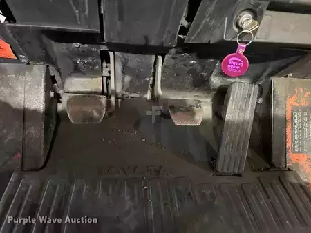 Propane Forklifts - Toyota 7FGCU25 (24)