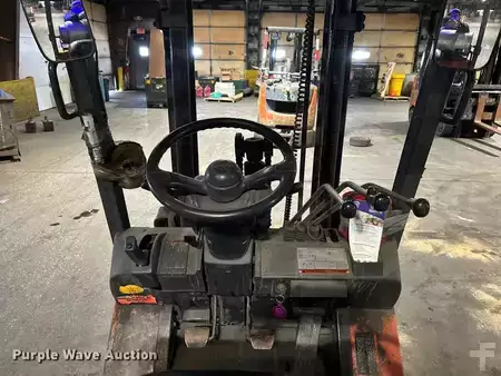 Propane Forklifts - Toyota 7FGCU25 (25)