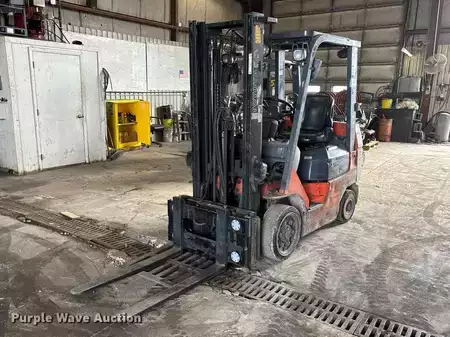 Propane Forklifts - Toyota 7FGCU25 (1)