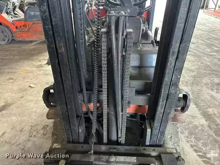 Propane Forklifts - Toyota 7FGCU25 (13)