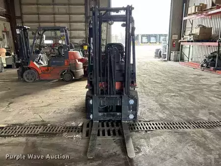 Propane Forklifts - Toyota 7FGCU25 (2)