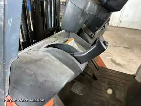 Propane Forklifts - Toyota 7FGCU25 (22)