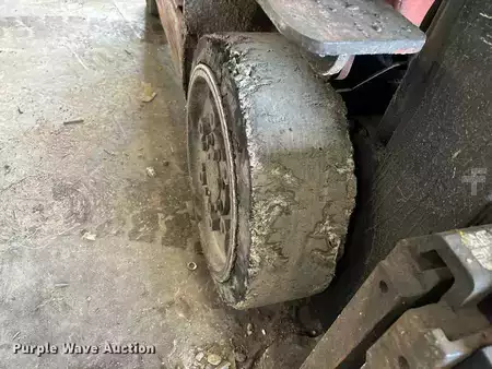 Propane Forklifts - Toyota 7FGCU25 (40)