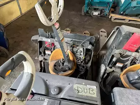 Diesel Forklifts - Crown WP3035-45 (14)