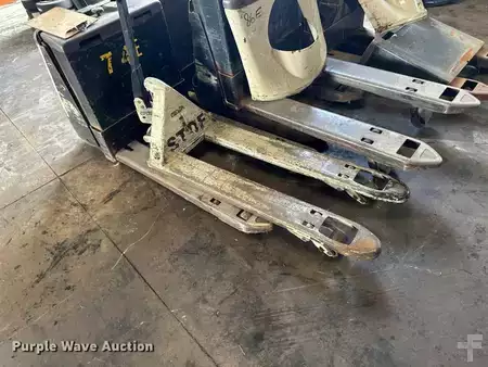 Diesel Forklifts - Crown WP3035-45 (16)
