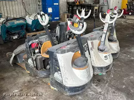 Diesel Forklifts - Crown WP3035-45 (7)