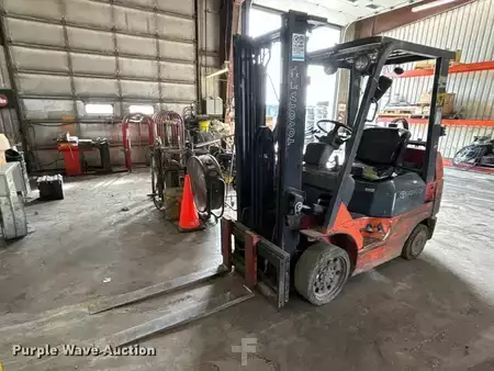 Propane Forklifts - Toyota 7FGCU25 (1)