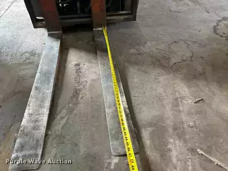 Propane Forklifts - Toyota 7FGCU25 (17)