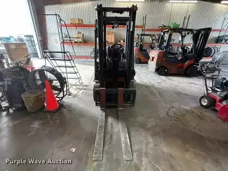 Propane Forklifts - Toyota 7FGCU25 (2)